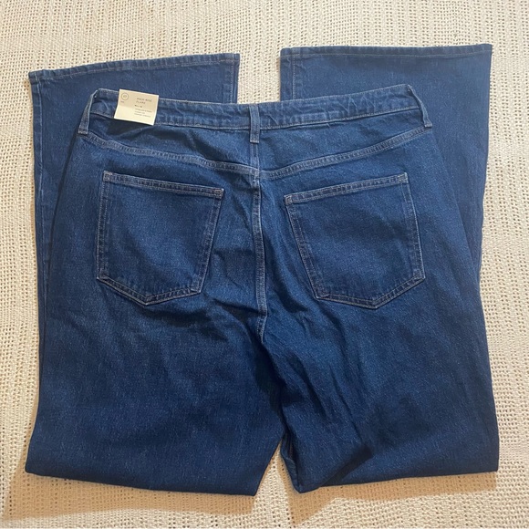 Women's High-Rise Flare Jeans - Universal Thread Medium Wash Size 17 - Picture 4 of 7